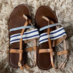 Pretty Mossimo Sandals